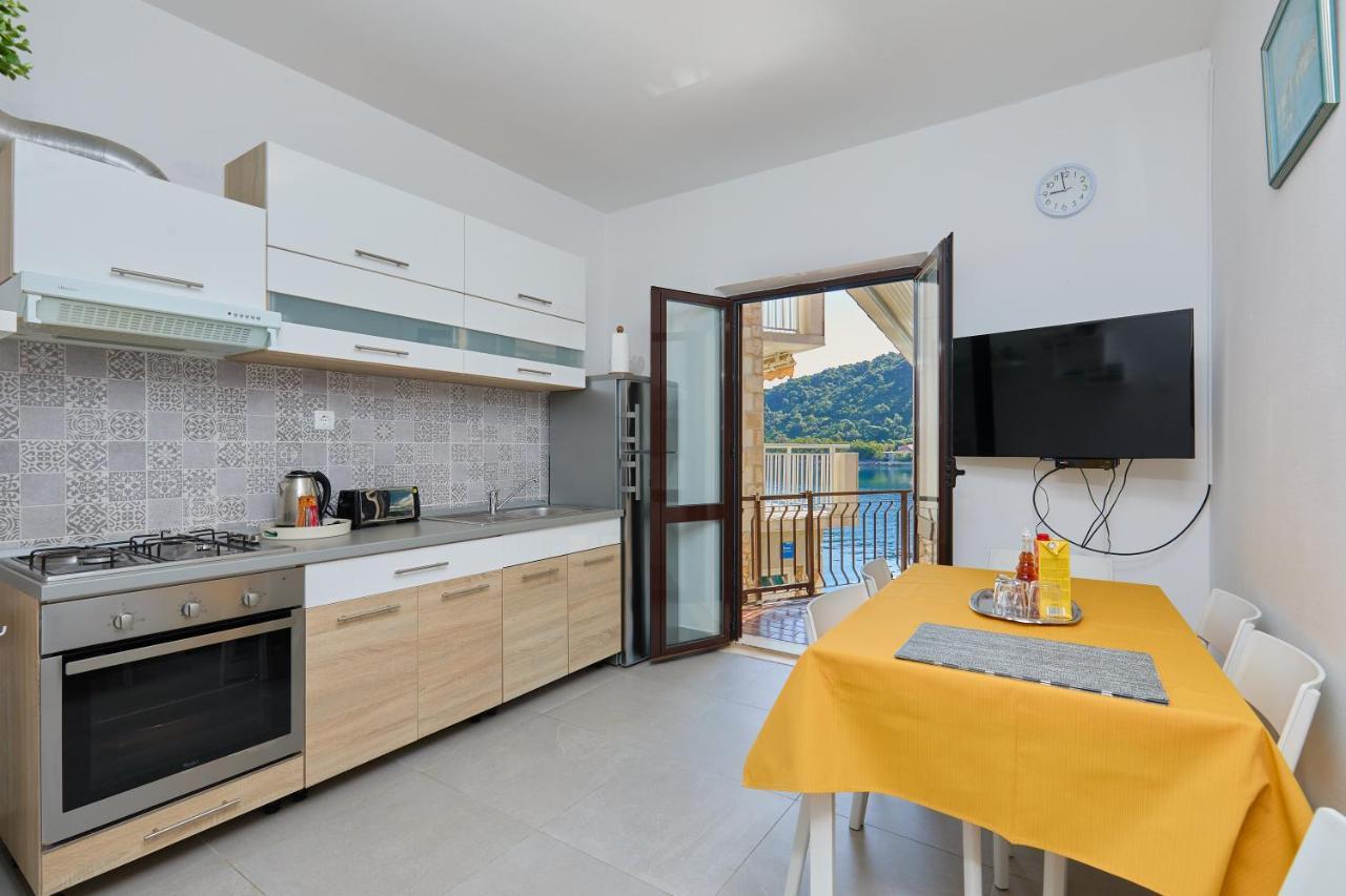 Boca - 3 Bedroom Apartment By The Sea Prozura Екстер'єр фото