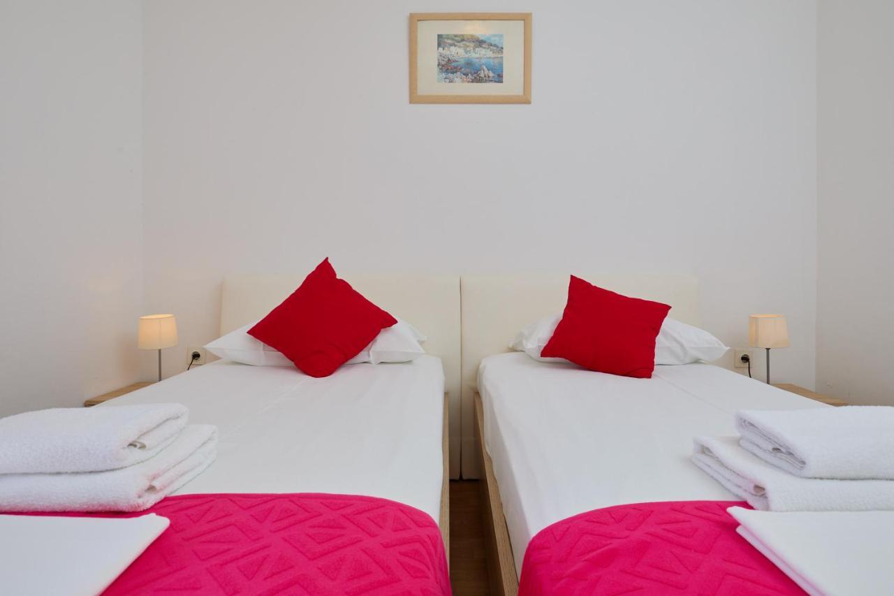 Boca - 3 Bedroom Apartment By The Sea Prozura Екстер'єр фото